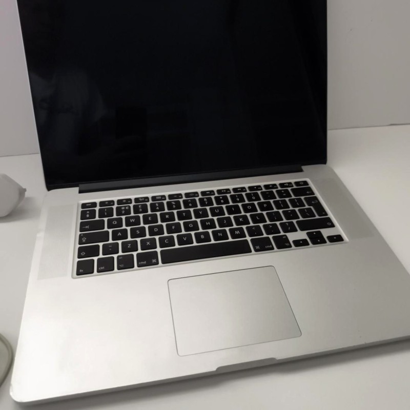 Apple MacBook Pro Retina 15 Mid 2012 i7 8GB 256GB SSD